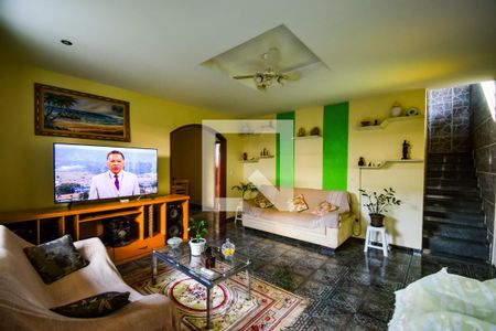 Sala de casa de condomínio à venda com 5 quartos, 243m² em Del Castilho, Rio de Janeiro