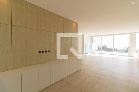 Sala de casa à venda com 3 quartos, 1106m² em Vila Assunção, Porto Alegre