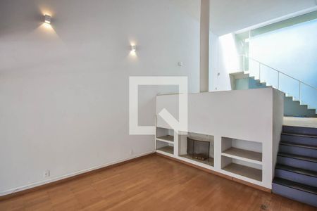 Sala de casa à venda com 5 quartos, 270m² em Vila Andrade, São Paulo