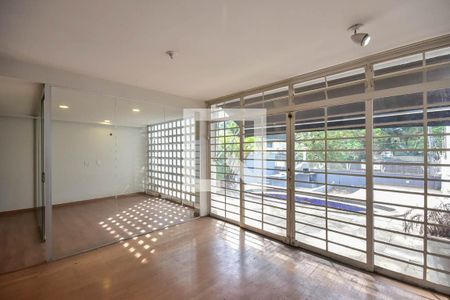 Sala de casa à venda com 5 quartos, 270m² em Vila Andrade, São Paulo