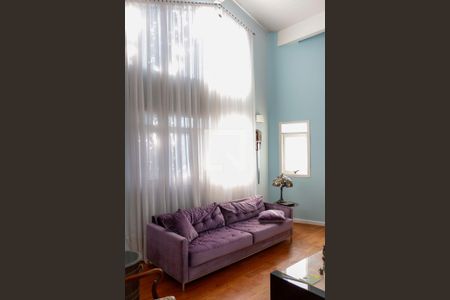 Sala de casa à venda com 4 quartos, 444m² em City Bussocaba, Osasco