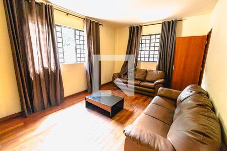Quarto 1 de casa à venda com 4 quartos, 250m² em Itatiaia, Belo Horizonte