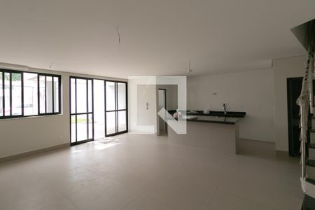 Sala/Cozinha de casa à venda com 3 quartos, 184m² em Vila Cloris, Belo Horizonte