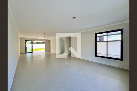 Sala de casa de condomínio à venda com 3 quartos, 300m² em Jardim Samambaia, Jundiaí