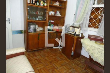 Casa à venda com 3 quartos, 180m² em Parque São Jorge, São Paulo