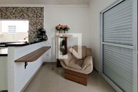 Sala de casa de condomínio para alugar com 2 quartos, 61m² em Nova Mirim, Praia Grande