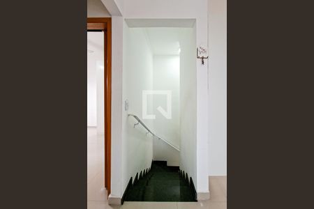 Escada de casa de condomínio para alugar com 2 quartos, 61m² em Nova Mirim, Praia Grande