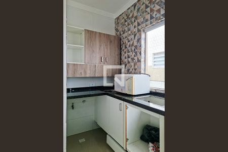 Cozinha de casa de condomínio para alugar com 2 quartos, 61m² em Nova Mirim, Praia Grande