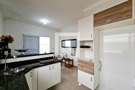 Cozinha de casa de condomínio para alugar com 2 quartos, 61m² em Nova Mirim, Praia Grande