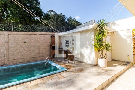 Vista da Sala de TV de casa de condomínio à venda com 4 quartos, 390m² em Residencial Nove (alphaville), Santana de Parnaíba