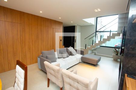 Sala de casa de condomínio à venda com 4 quartos, 210m² em Fátima, Canoas