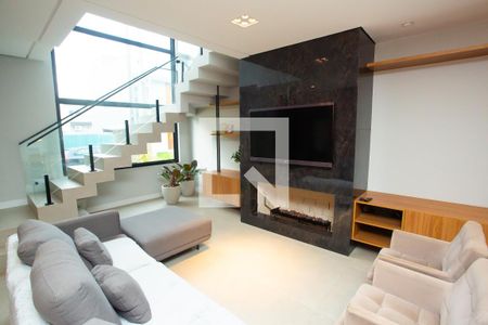 Sala de casa de condomínio à venda com 4 quartos, 210m² em Fátima, Canoas