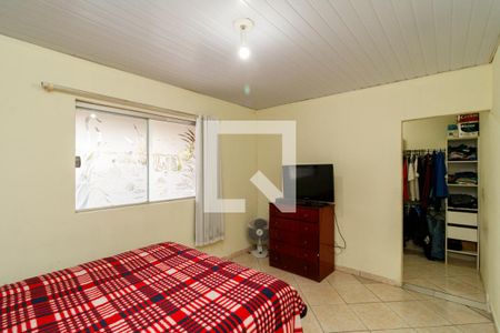 Quarto de casa à venda com 2 quartos, 180m² em Vila Nova Galvão, São Paulo