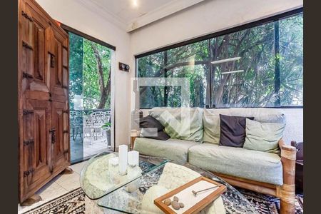 Casa à venda com 2 quartos, 1000m² em Jardim America, São Paulo