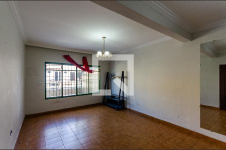 Sala de casa para alugar com 3 quartos, 182m² em Moinho Velho, São Paulo