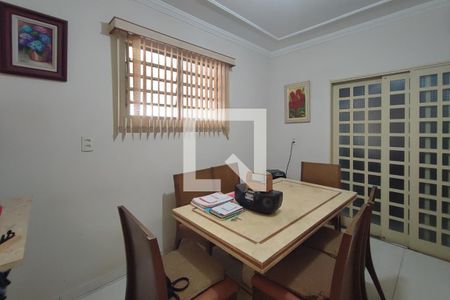 Sala de Jantar de casa para alugar com 2 quartos, 250m² em Vila Aurocan, Campinas