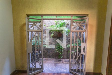 Jardim de Inverno na Sala 1 de casa à venda com 4 quartos, 321m² em Pompéia, Belo Horizonte