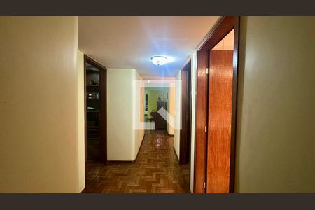 Corredor de apartamento à venda com 4 quartos, 190m² em Anchieta, Belo Horizonte