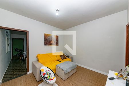Sala de casa à venda com 2 quartos, 350m² em Gameleira, Belo Horizonte