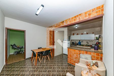 Sala de casa à venda com 2 quartos, 350m² em Gameleira, Belo Horizonte