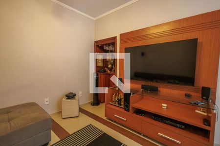 Sala de TV de casa para alugar com 4 quartos, 256m² em Vila Jaboticabeira, Taubaté