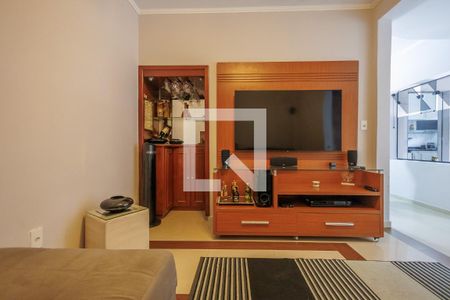 Sala de TV de casa para alugar com 4 quartos, 256m² em Vila Jaboticabeira, Taubaté