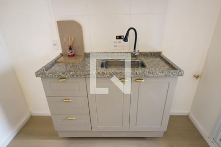 Sala/Cozinha de apartamento para alugar com 2 quartos, 33m² em Vila Santa Clara, São Paulo