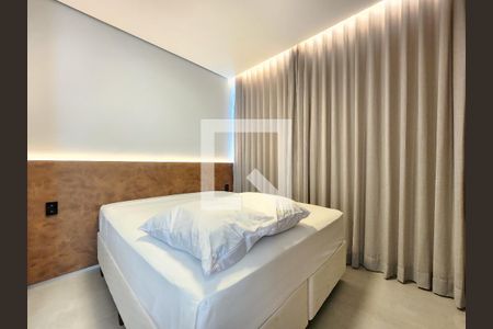 Quarto de kitnet/studio à venda com 1 quarto, 40m² em Savassi, Belo Horizonte