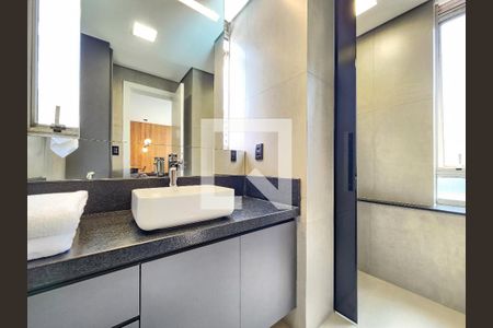 Banheiro de kitnet/studio à venda com 1 quarto, 40m² em Savassi, Belo Horizonte