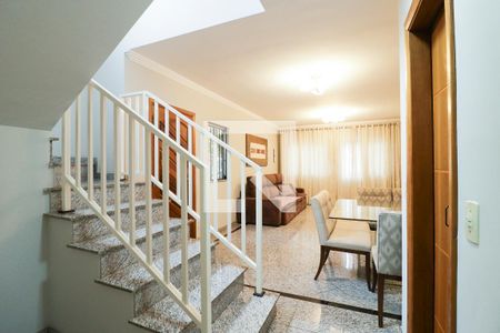 Escada de casa à venda com 3 quartos, 136m² em Mandaqui, São Paulo