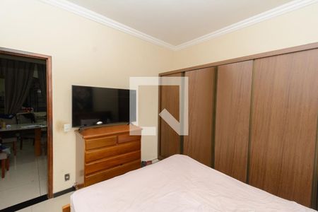 Casa 1 - Quarto 1 de casa à venda com 6 quartos, 500m² em Água Branca, Contagem