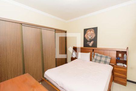 Casa 1 - Quarto 1 de casa à venda com 6 quartos, 500m² em Água Branca, Contagem