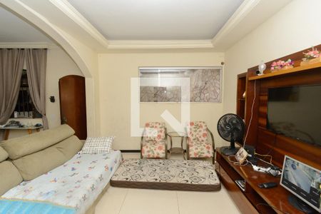 Casa 1 - Sala de casa à venda com 6 quartos, 500m² em Água Branca, Contagem