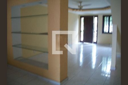 Casa à venda com 5 quartos, 278m² em Portuguesa, Rio de Janeiro