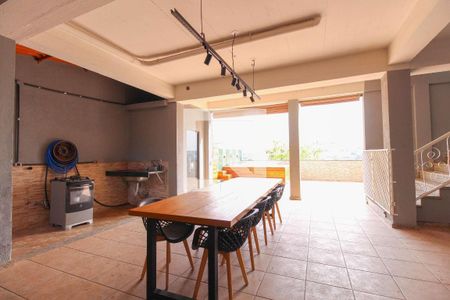 Casa à venda com 5 quartos, 410m² em João Pinheiro, Belo Horizonte