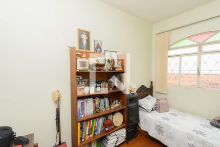 Quarto 2 de casa à venda com 4 quartos, 180m² em Milionários, Belo Horizonte