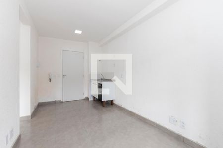 Sala/ Cozinha de apartamento à venda com 2 quartos, 37m² em Jardim São Luís, São Paulo