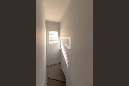 Escada de casa para alugar com 2 quartos, 140m² em Vila Olímpia, São Paulo