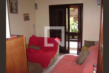 Casa à venda com 3 quartos, 250m² em Vila Sao Paulo, São Paulo