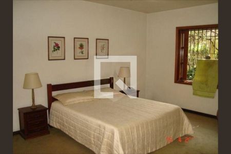 Casa à venda com 4 quartos, 420m² em Vila Tramontano, São Paulo