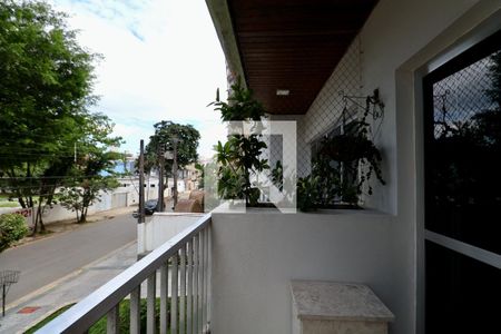 Varanda Sala de apartamento para alugar com 3 quartos, 96m² em Tortuga, Guarujá