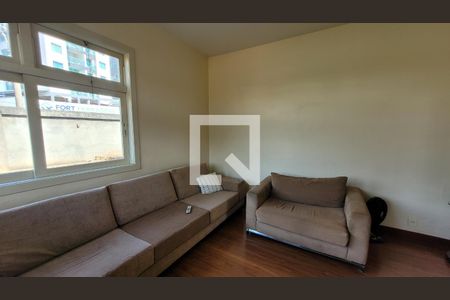 Sala de TV de casa à venda com 3 quartos, 1000m² em Ingá, Betim