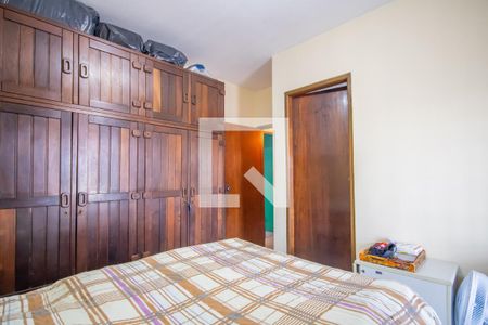 Suíte de casa à venda com 3 quartos, 250m² em Bandeiras, Osasco