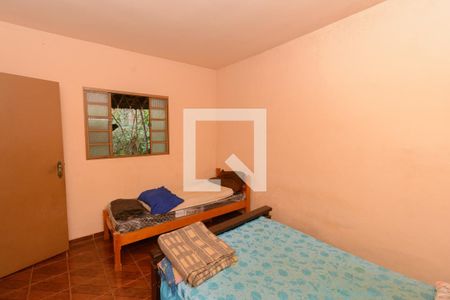 Quarto 2 de casa para alugar com 2 quartos, 350m² em Milionários, Belo Horizonte