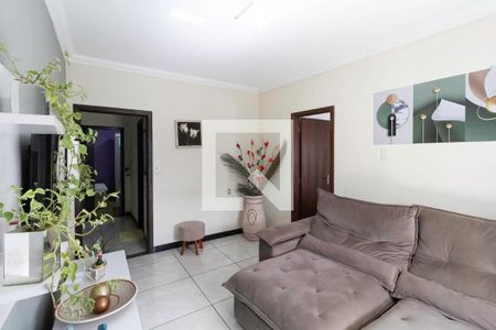Sala de casa à venda com 4 quartos, 360m² em Bom Jesus, Contagem