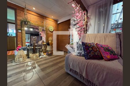 Sala de casa à venda com 2 quartos, 80m² em Feitoria, São Leopoldo