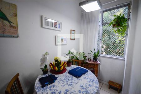 Sala de apartamento à venda com 2 quartos, 70m² em Grajaú, Rio de Janeiro