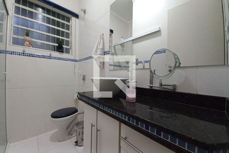 Banheiro Social de casa à venda com 2 quartos, 120m² em Jardim Nova Europa, Campinas