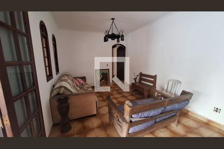 Sala de casa para alugar com 4 quartos, 441m² em Caxangá, Suzano