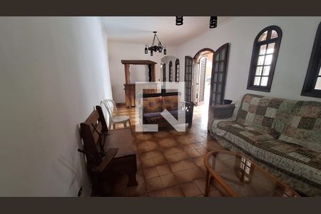 Sala de casa para alugar com 4 quartos, 441m² em Caxangá, Suzano